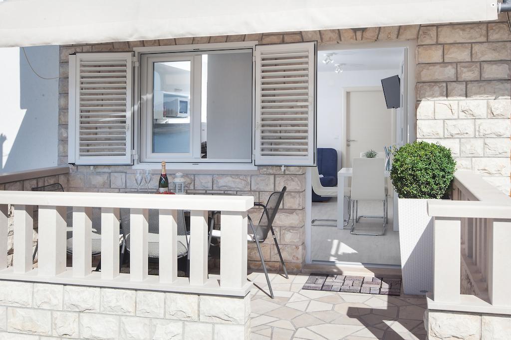 Apartments Orka Promajna Pokoj fotografie